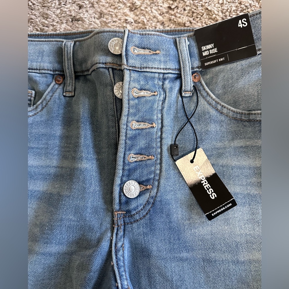 Express Skinny Mid Rise Jeans - Picture 6 of 9